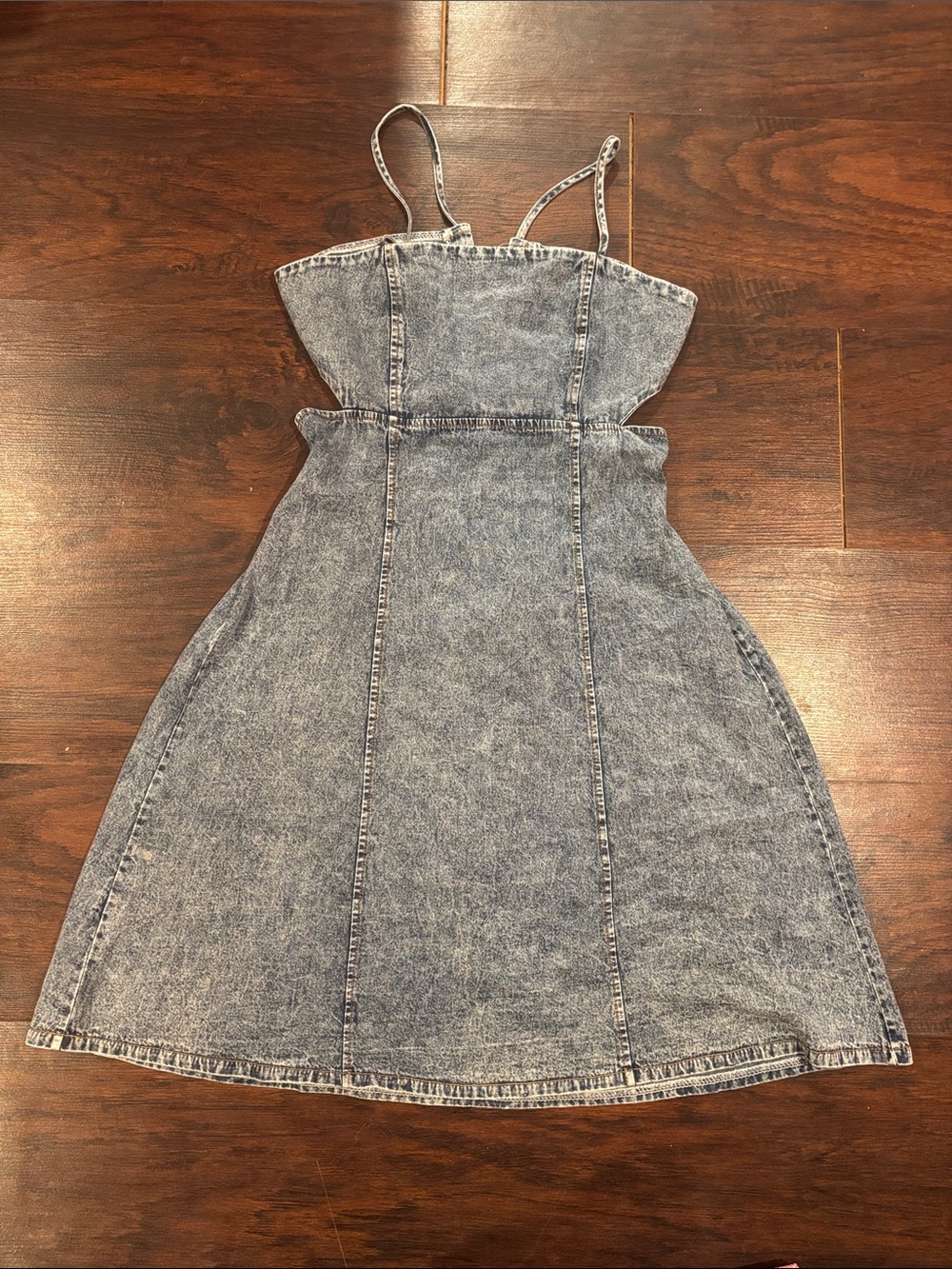 Light Acid Wash Denim cut out Dress with Spaghetti Straps and open back Small